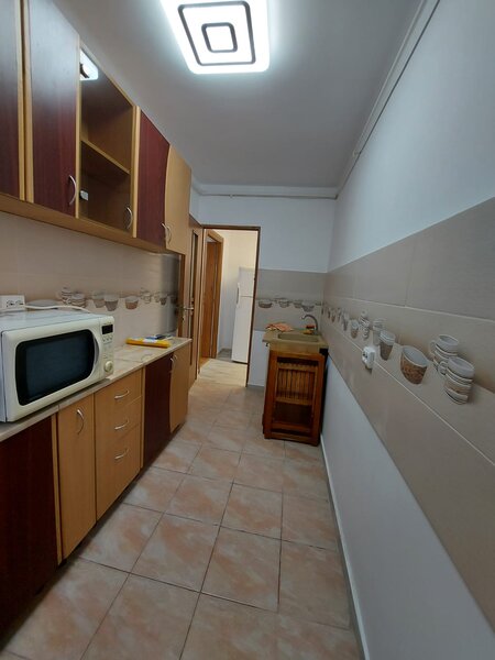 Sector 6, Garsoniera de inchiriat - Ideala pentru sediu firma!