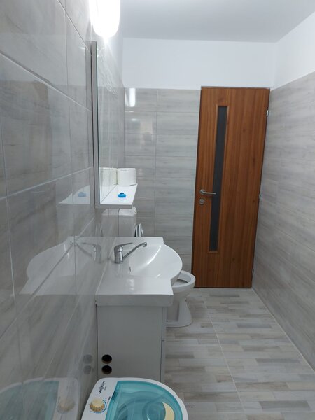 Sector 6, Garsoniera de inchiriat - Ideala pentru sediu firma!