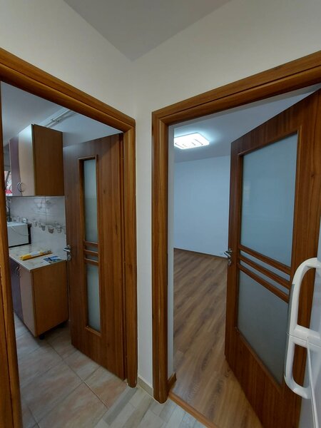 Sector 6, Garsoniera de inchiriat - Ideala pentru sediu firma!